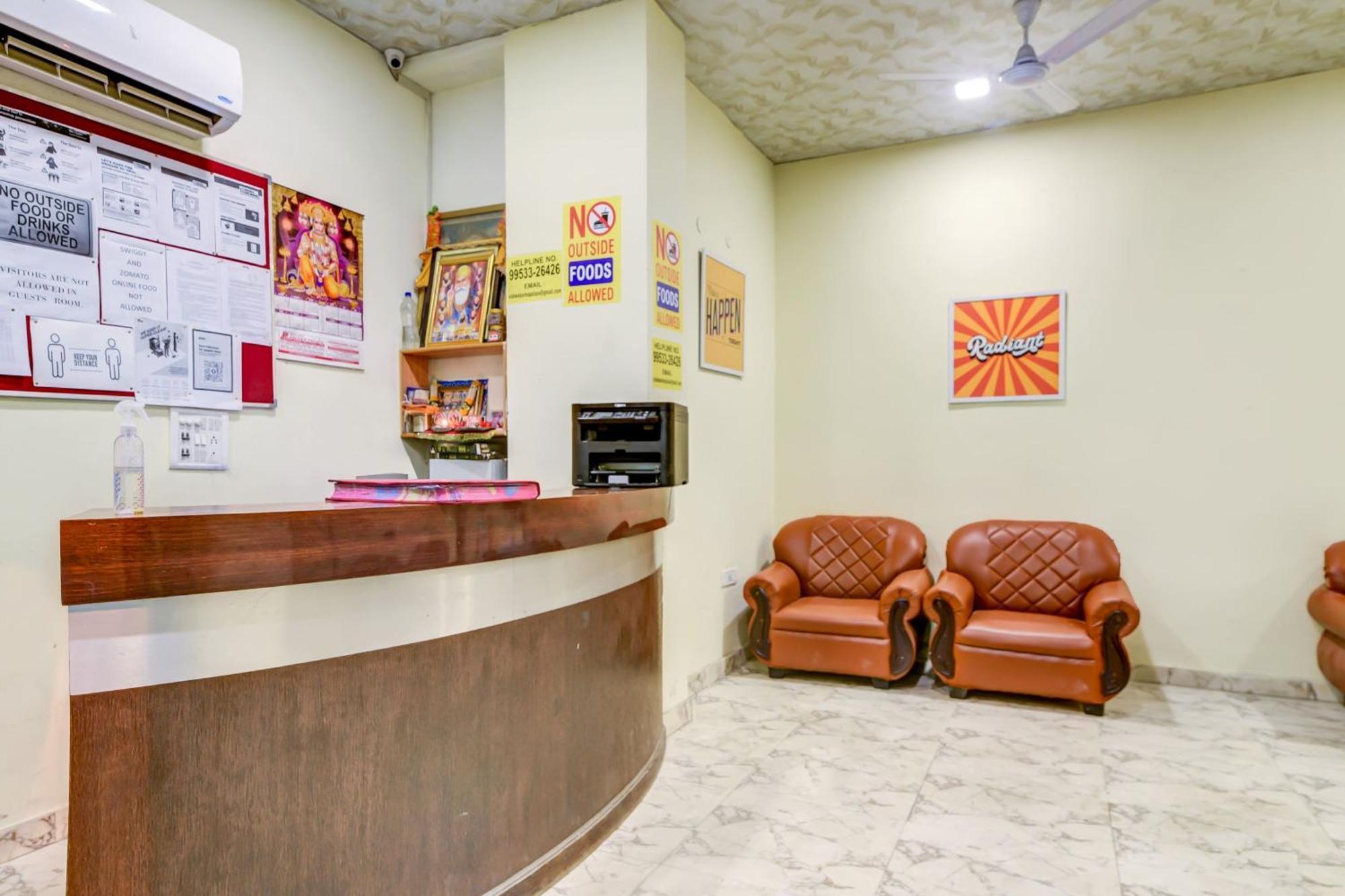 Hotel O 74192 Vishwakarma Palace Delhi  Ngoại thất bức ảnh